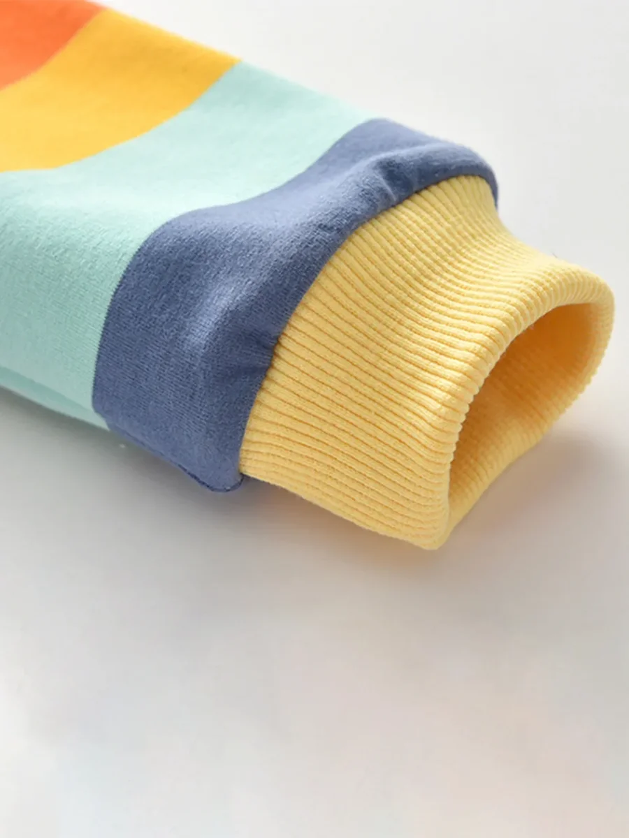 Jaqueta Infantil com Capuz e Estampa Arco-Íris – Zíper Frontal e Bolso Canguru - Image 6