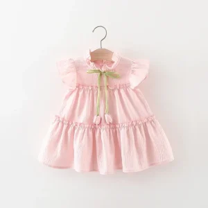 Vestido Infantil Feminino Rosa com Laço Verde – Delicadeza e Charme para Todas as Ocasiões