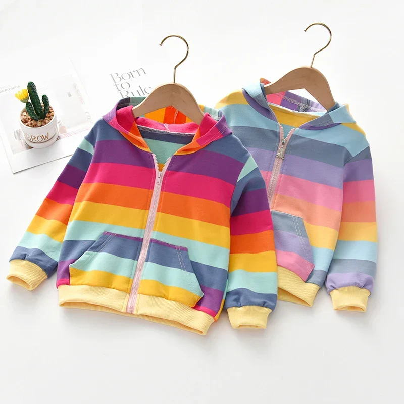Jaqueta Infantil com Capuz e Estampa Arco-Íris – Zíper Frontal e Bolso Canguru - Image 2