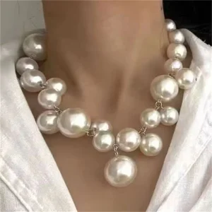 Choker Pérolas Flutuantes