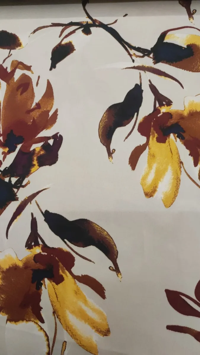 Tecido Confeção | Vestuário | Acetinado | Floral - Image 2